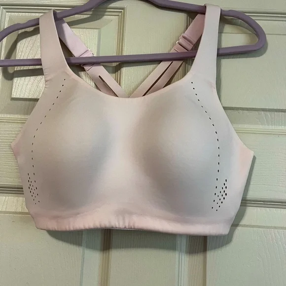 Lululemon Air support Sport Bra Pink Strawberry Milkshake Women’s Size 38B - Picture 4 of 10